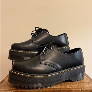 Dr. Martens Black Leather Platform Oxfords Women’s Size 7  (ONLY WORN ONCE)